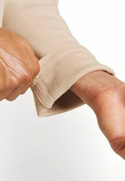 Pier One Hoodie - Tan -Pier One Shop af3a0e57e55d41a3a744d2b56197696c