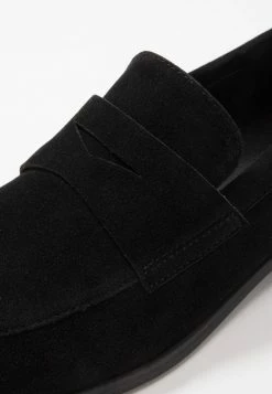 Pier One Smart Slip-ons - Black -Pier One Shop c05be740a0ea4db9a136ced60d02b28b