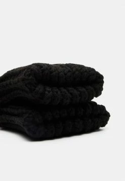 Pier One SET - Scarf - Black -Pier One Shop c92365d50605499f8894d8134b71f297