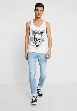 Pier One Slim Fit Jeans - Bleached Denim -Pier One Shop dccf3ea1ffc04b5da53ab80be41ae855