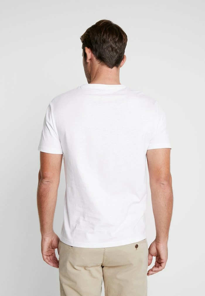 Pier One 3 PACK - Basic T-shirt - White 3 Pier One 3 PACK - Basic T-shirt - White - Image 3