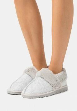 Pier One Slippers - Grey