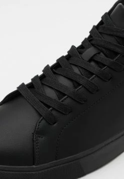 Pier One High-top Trainers - Black -Pier One Shop e110a5b398514cc792412304e4869e27