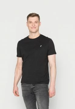 Pier One 5 PACK - Basic T-shirt - White/green/bordeaux/black/beige -Pier One Shop e70e7b35dc1349b8bd1c127c6838786c