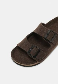 Pier One UNISEX - Mules - Brown -Pier One Shop eb2b172e0ebc4f86b500c91702e7b89d