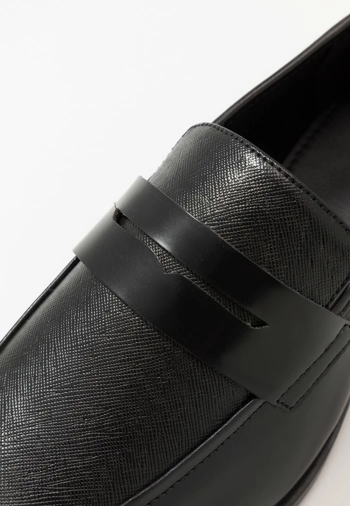 Pier One Smart Slip-ons - Black 6 Pier One Smart Slip-ons - Black - Image 6