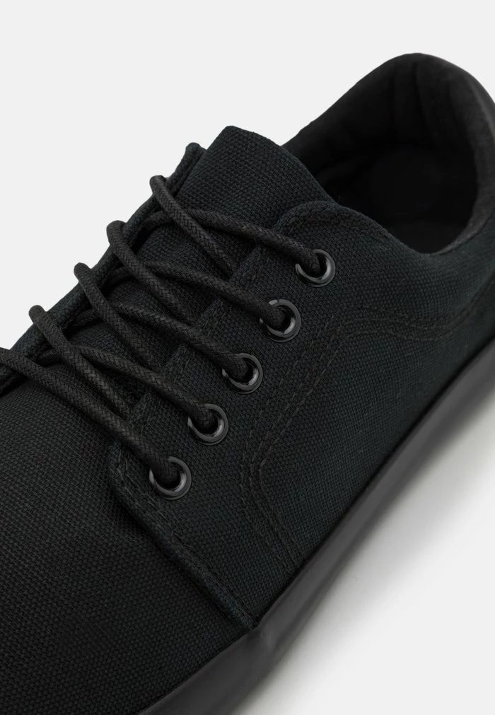 Pier One Trainers - Black 6 Pier One Trainers - Black - Image 6