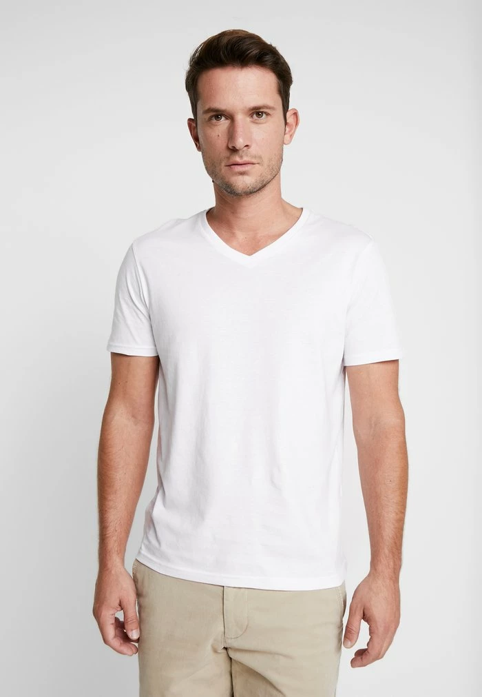 Pier One 3 PACK - Basic T-shirt - White 2 Pier One 3 PACK - Basic T-shirt - White - Image 2